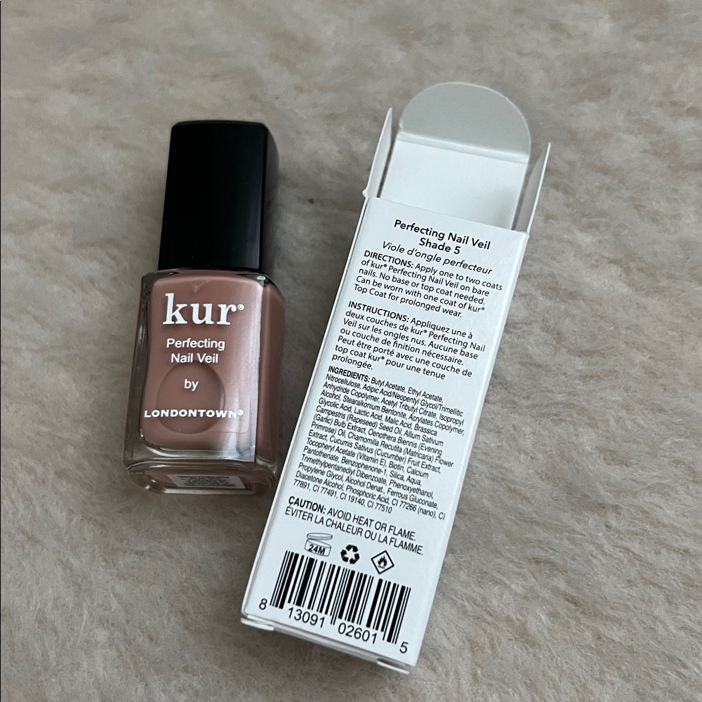 Londontown Perfecting Nail Veil in shade 5 - Picture 2 of 2